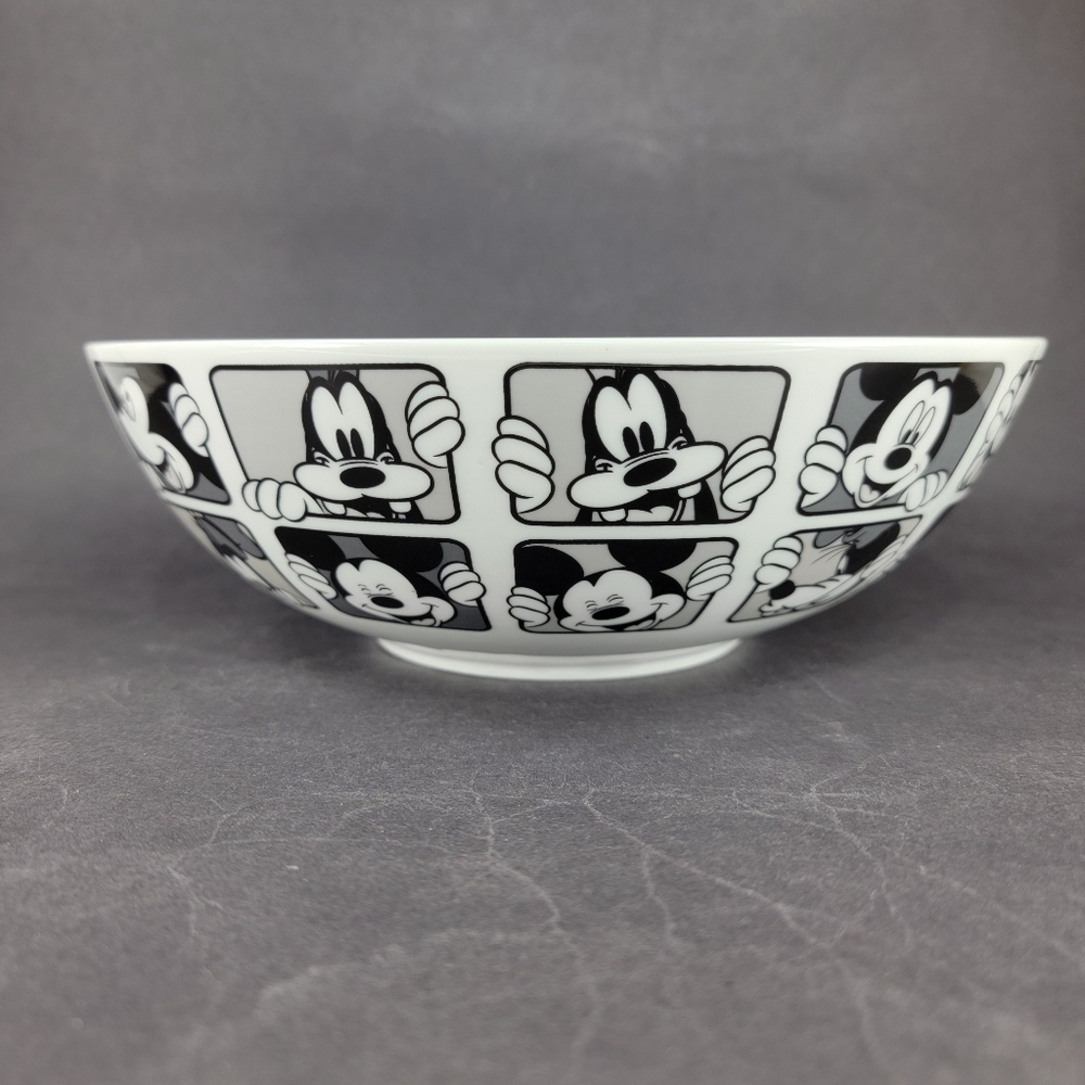 Mickey Mouse Goofy Disney Serving Bowl Grid Black White Gray Zrike Brands